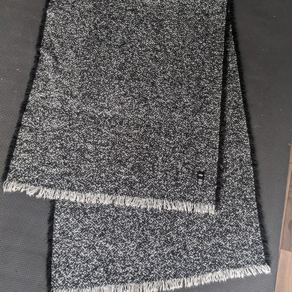 Oversized blanket scarf